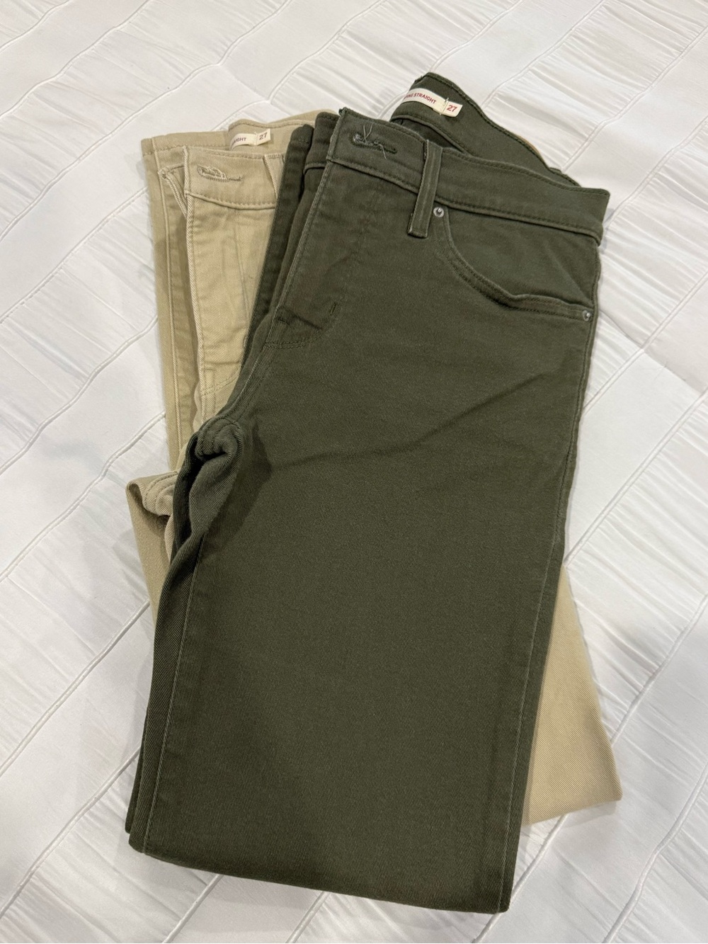 Women’s LEVIS 314 Shaping Straight Jeans (2 Pair) Army Green & Tan W27 L29